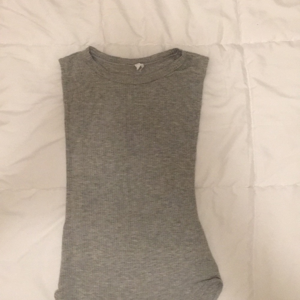 Sleeveless body suit in GREY